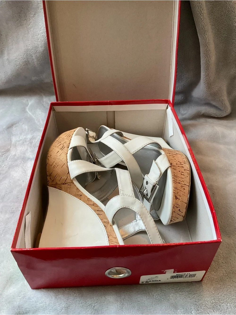 Guess wedge sandals